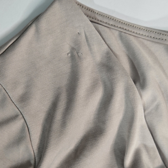 Lulus Beige Long Sleeve Bodysuit -Size XS - Picture 3 of 7